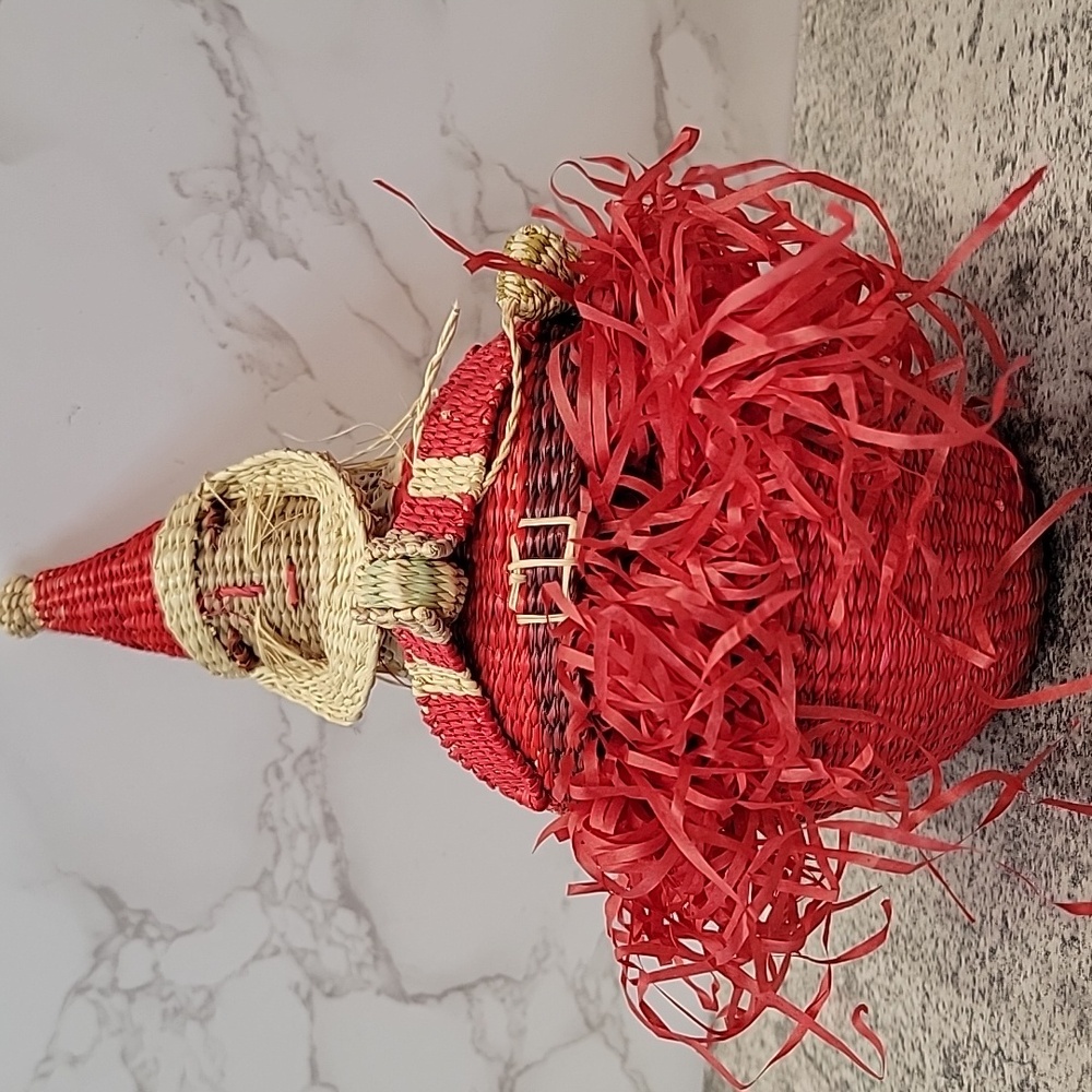 vintage Santa Claus Christmas Basket Primitive Woven Straw Hay Wicker Ornamental - Picture 3 of 7